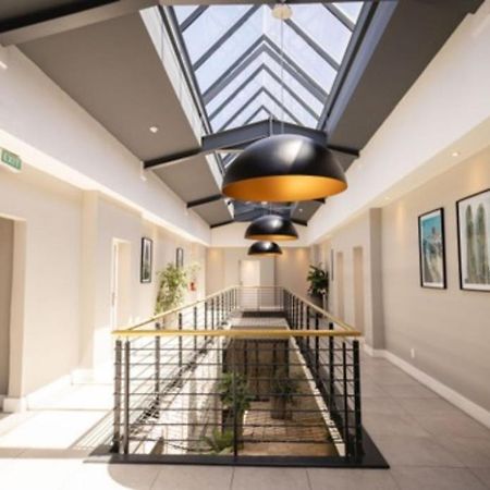 Hermanus Waterfront, Sea View Apartment With Balcony Bagian luar foto