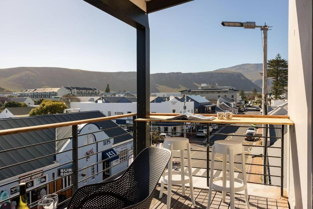Hermanus Waterfront, Sea View Apartment With Balcony Bagian luar foto