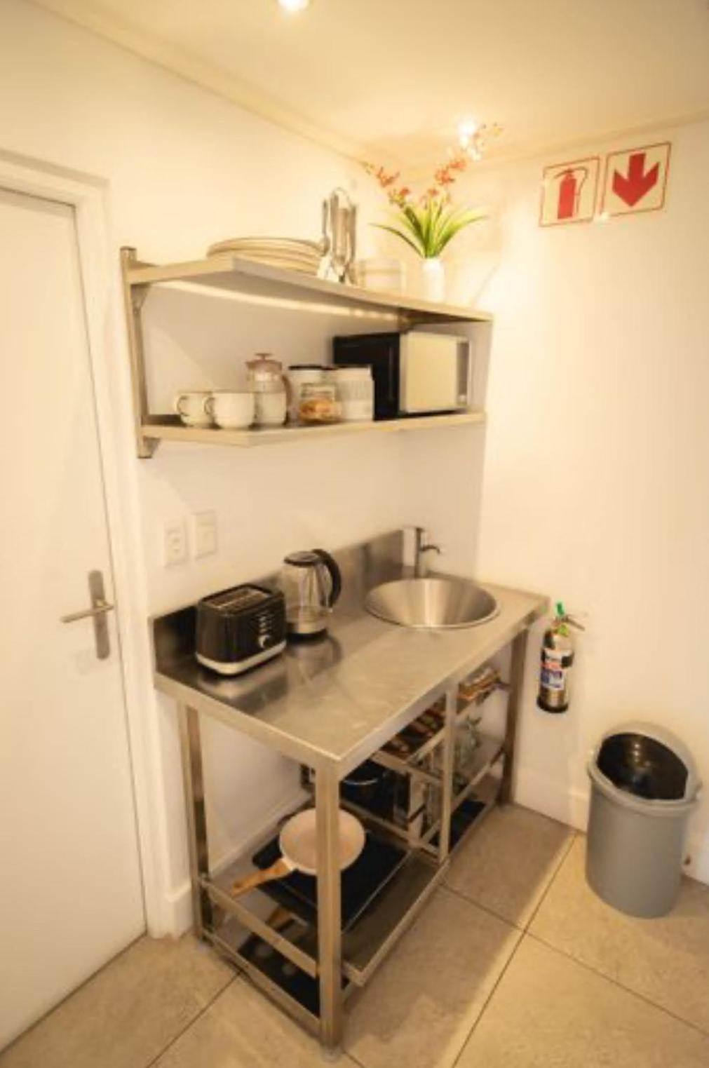 Hermanus Waterfront, Sea View Apartment With Balcony Bagian luar foto